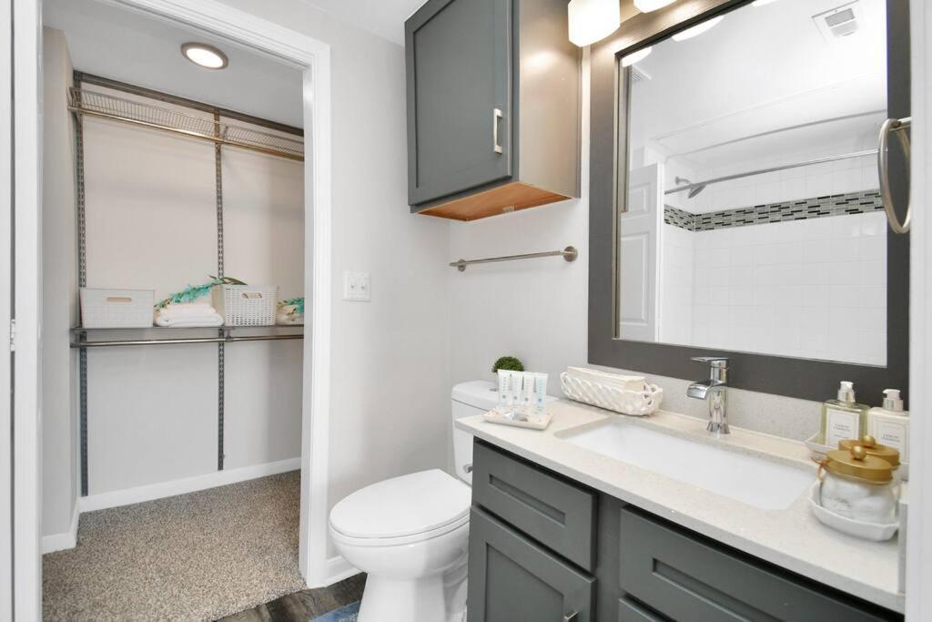 Apartamento Chic Retreat-Walk To Nrg-Pool Houston Exterior foto