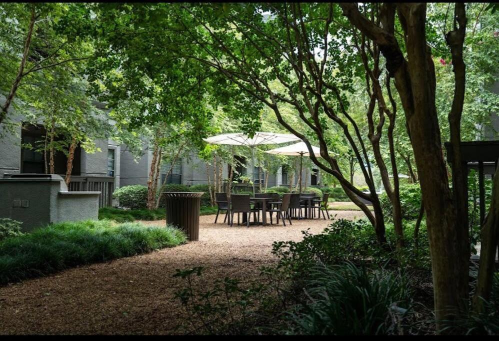 Apartamento Chic Retreat-Walk To Nrg-Pool Houston Exterior foto
